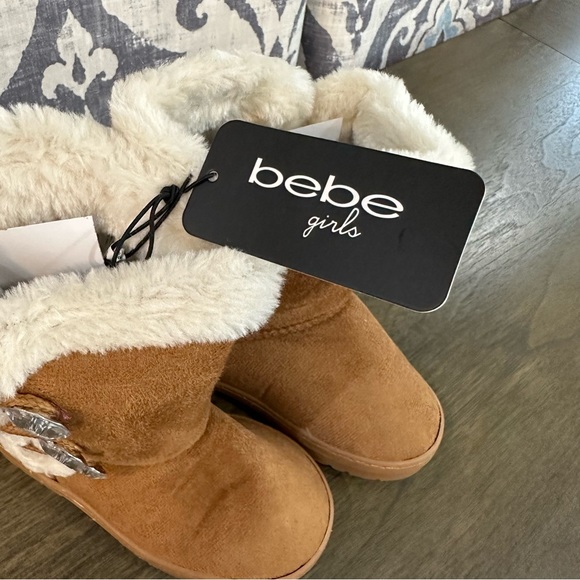 NWT Bebe Kids’ Rhinestone Button Faux Fur Lined Trim Winter Boot Sizes 8 9 10 - Picture 8 of 9